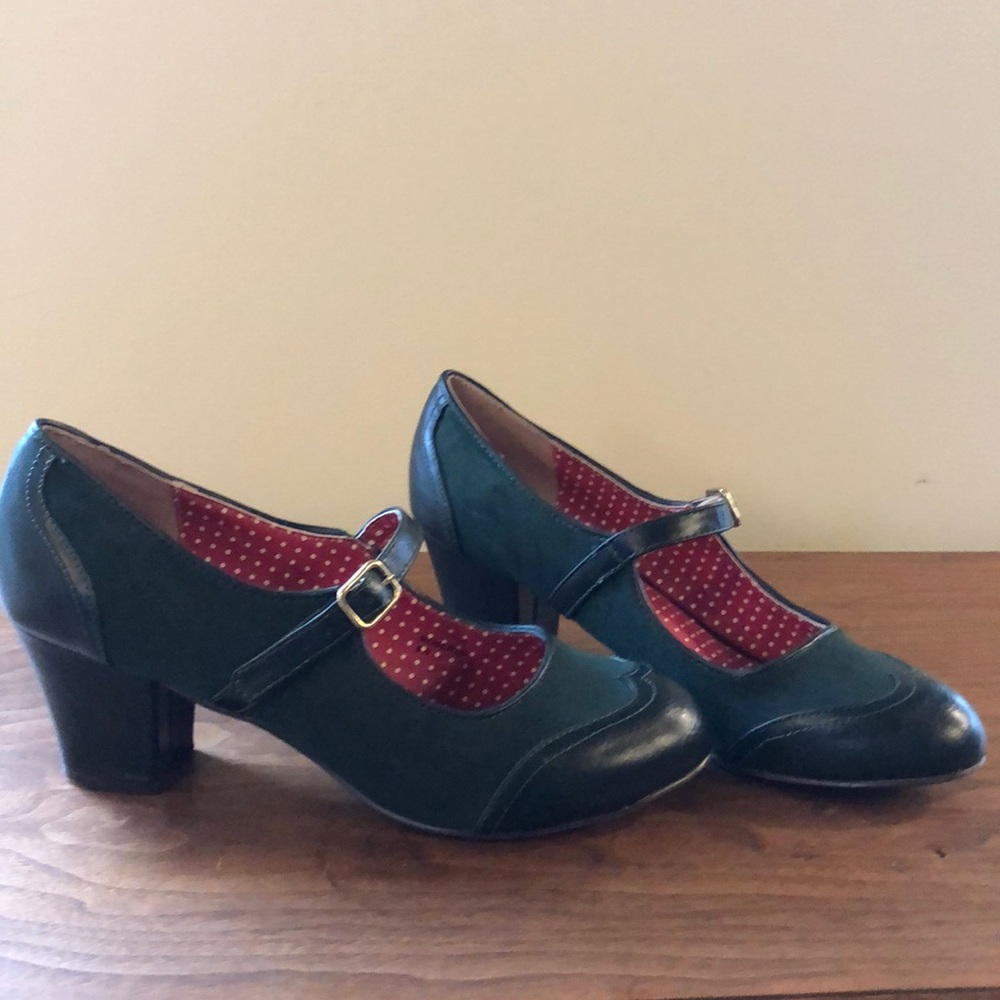 BAIT vintage-inspired Mary Jane heels